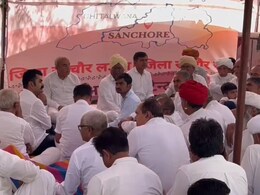 किसानों की मांग को लेकर धरने पर बैठे पूर्व मंत्री, कहा- लंबे समय से किया जा रहा था नजरअंदाज किसानों की मांग को लेकर धरने पर बैठे पूर्व मंत्री, कहा- लंबे समय से किया जा रहा था नजरअंदाज