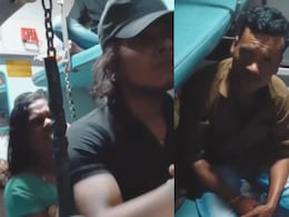 पत्नीला सोडून शेजारी झोपलेल्या तरुणाला केलं किस, ट्रेनमध्ये राडा; 2 संतापजनक Video सोशल मीडियावर व्हायरल पत्नीला सोडून शेजारी झोपलेल्या तरुणाला केलं किस, ट्रेनमध्ये राडा; 2 संतापजनक Video सोशल मीडियावर व्हायरल