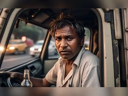 गुना में शराबी ड्राइवर का आतंक, ट्रैक्टर, बाइक और तीन स्कूटी को उड़ाया, CCTV में कैद हुई घटना गुना में शराबी ड्राइवर का आतंक, ट्रैक्टर, बाइक और तीन स्कूटी को उड़ाया, CCTV में कैद हुई घटना