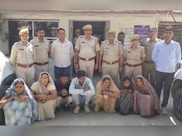 Rajasthan News: लग्जरी कारों में बैठ कर आतीं, ख़बरें देख कर धार्मिक प्रोग्रामों में करती थीं चेन स्नैचिंग, 5 गिरफ़्तार  Rajasthan News: लग्जरी कारों में बैठ कर आतीं, ख़बरें देख कर धार्मिक प्रोग्रामों में करती थीं चेन स्नैचिंग, 5 गिरफ़्तार