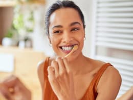Brushing Before Bed Can Help You Lose Weight: Here's How Brushing Before Bed Can Help You Lose Weight: Here's How