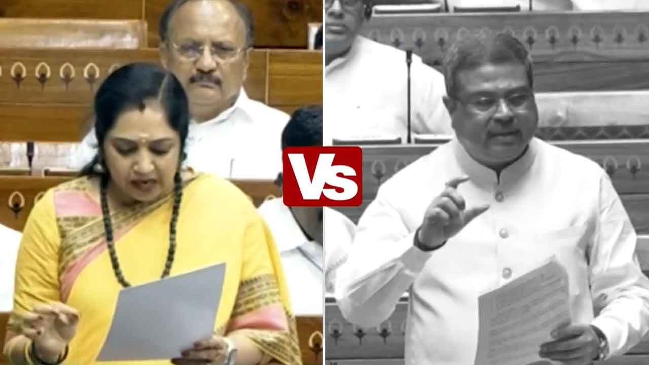 "Ruining Students' Future", "Arrogant": Centre vs Tamil Nadu on Hindi Row