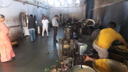 Rajasthan: होली से पहले मिलावट करने वाले फैक्ट्रियों और दुकानदारों को चेतावनी, खाद्य सुरक्षा विभाग ने भेजा नोटिस