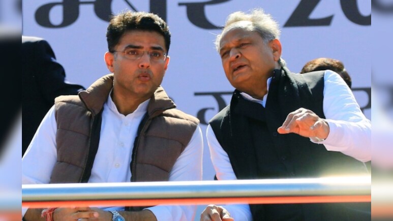 सचिन पायलट ने किया गहलोत का बचाव, बोले- अशोक गहलोत के कामों की आलोचना करने के बजाय..