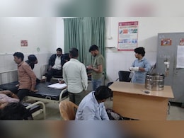 लखनऊ एक्सप्रेस-वे में ट्रक को बस ने मारी टक्कर, चार यात्रियों की मौत