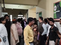 Sagar News: पहले दिया इमोशनल सपोर्ट, फिर तीन माह की मासूम को अपने कब्जे में ले लिया... दस्तावेजों में नाम बदलने पर हुआ हंगामा Sagar News: पहले दिया इमोशनल सपोर्ट, फिर तीन माह की मासूम को अपने कब्जे में ले लिया... दस्तावेजों में नाम बदलने पर हुआ हंगामा