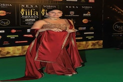 IIFA 2025: Kareena Kapoor's Oh-So Elegant Appearance IIFA 2025: Kareena Kapoor's Oh-So Elegant Appearance