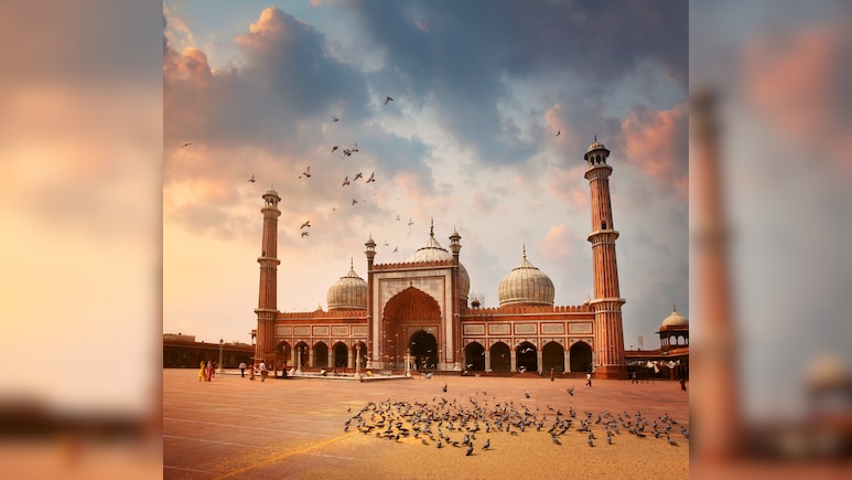 भारत की सबसे बड़ी मस्जिद कहां है? जामा मस्जिद नहीं, इस मस्जिद के नाम है रिकॉर्ड