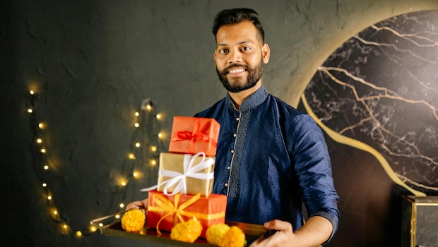 Explore Gift Hampers At 70% Off On Amazon Holi Store