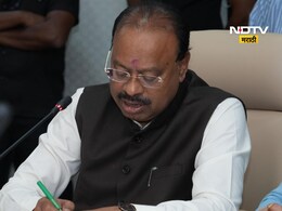 Jivant Satbara Campaign: महसूल विभागाचा विक्रम! ‘जिवंत सातबारा’ मोहिमेतून 5 लाख उताऱ्यांवर वारस नोंदी Jivant Satbara Campaign: महसूल विभागाचा विक्रम! ‘जिवंत सातबारा’ मोहिमेतून 5 लाख उताऱ्यांवर वारस नोंदी