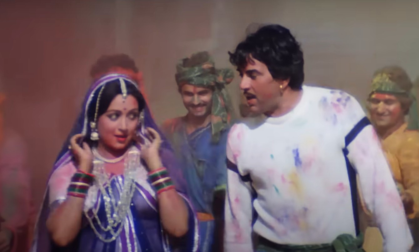 Holi Song: हेमा मालिनी थीं 8 महीने की प्रेग्नेंट तब शूट किया था होली का ये गाना, कॉस्ट्यूम से छिपाया था बेबी बंप