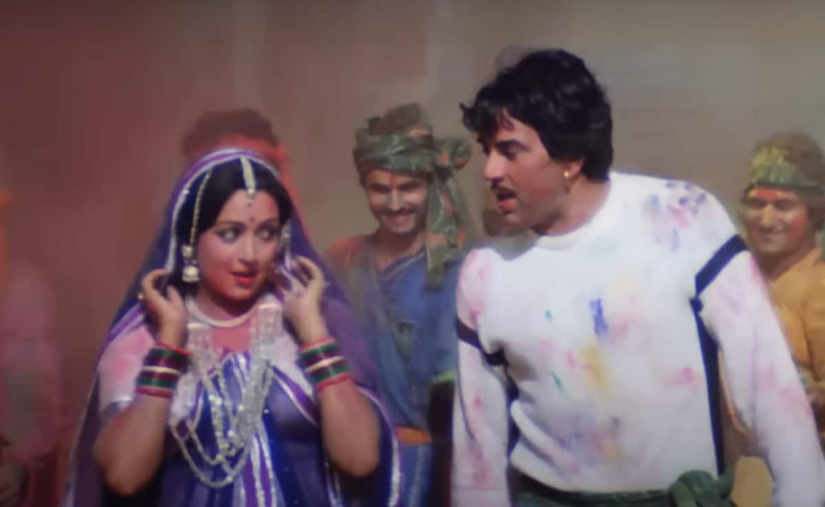 Holi Song: हेमा मालिनी थीं 8 महीने की प्रेग्नेंट तब शूट किया था होली का ये गाना, कॉस्ट्यूम से छिपाया था बेबी बंप