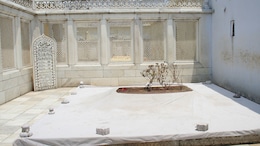 "Don't Remove Aurangzeb's Grave, But": BJP Ally Ramdas Athawale's Pitch