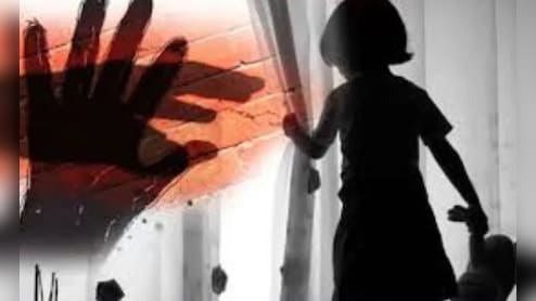 गाजियाबाद में 4 साल की बच्ची का कत्ल, कार के नीचे फेंककर भागा आरोपी; सगे मामा पर शक