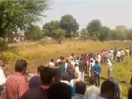 MP में दबंगई! 24 घंटे तक रुका रहा बुजुर्ग का अंतिम संस्कार, अब प्रशासन के दखल के बाद हटा श्मशान भूमि से अवैध कब्जा