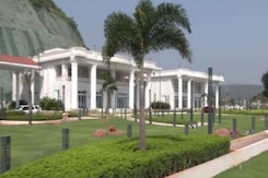 Video: Inside Look At Jagan Reddy's 'Sheeshmahal' In Andhra Pradesh Video: Inside Look At Jagan Reddy's 'Sheeshmahal' In Andhra Pradesh