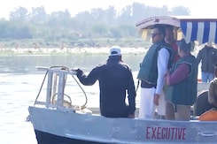 PWD Minister Parvesh Verma Surveys Cleanliness Progress Along Yamuna Ghats PWD Minister Parvesh Verma Surveys Cleanliness Progress Along Yamuna Ghats
