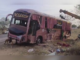 Accident In Rajasthan: नागौर में बस और ट्रेलर की भीषण टक्कर, जोधपुर लॉ यूनिवर्सिटी के तीन छात्रों की हुई मौत; कई घायल Accident In Rajasthan: नागौर में बस और ट्रेलर की भीषण टक्कर, जोधपुर लॉ यूनिवर्सिटी के तीन छात्रों की हुई मौत; कई घायल