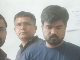 ACB Action: डिस्कॉम के जूनियर इंजीनियर को एसीबी ने किया गिरफ्तार, 7000 रुपये रिश्वत लेते रंगे हाथ दबोचा ACB Action: डिस्कॉम के जूनियर इंजीनियर को एसीबी ने किया गिरफ्तार, 7000 रुपये रिश्वत लेते रंगे हाथ दबोचा