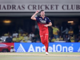 जोश हेजलवुड ने एक झटके में कुलदीप से लेकर पंड्या तक, इन 4 दिग्गजों को छोड़ दिया पीछे