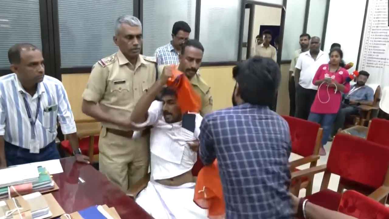 Police Detain ABVP Workers Protesting At Polytechnic College, Kalamassery In Kerala's Kochi