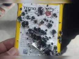 Rajasthan: मोबाइल चार्ज करते समय ब्लास्ट, 14 साल का किशोर गंभीर रूप से घायल  Rajasthan: मोबाइल चार्ज करते समय ब्लास्ट, 14 साल का किशोर गंभीर रूप से घायल