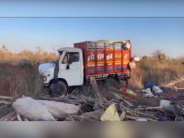 बारां में भीषण सड़क हादसा, मजदूरों से भरी ओवरलोड मेटाडोर पलटी, 2 की मौत; 25 घायल बारां में भीषण सड़क हादसा, मजदूरों से भरी ओवरलोड मेटाडोर पलटी, 2 की मौत; 25 घायल