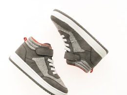 Shoes Lovers के लिए Myntra की शानदार डील्स! सिर्फ 600 रुपये में खरीदें ये Trendy Sneakers Shoes Lovers के लिए Myntra की शानदार डील्स! सिर्फ 600 रुपये में खरीदें ये Trendy Sneakers