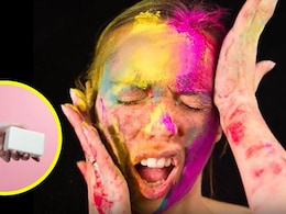 Holi का रंग उतारते समय भूलकर न करें ये गलतियां, स्किन और हेयर एक्सपर्ट से जानें सबसे सेफ तरीका Holi का रंग उतारते समय भूलकर न करें ये गलतियां, स्किन और हेयर एक्सपर्ट से जानें सबसे सेफ तरीका