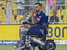 Rahul Dravid's Photo In Wheelchair After RR's Loss vs KKR Viral. Internet Says, "Heartbreaking To See Legend..."