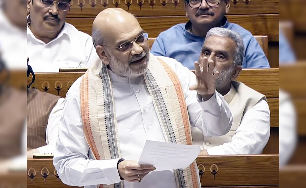 কাশ্মীর উপত্যকার আর একটি সুসংবাদ, হুরিয়াত সম্পর্কিত আরও দুটি দল বিচ্ছিন্নতা ত্যাগ করেছে: অমিত শাহ