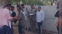 कोंडागांव में पेड़ पर लटकता मिला ट्रैफिक पुलिस के जवान का शव, हत्या या आत्महत्या? पुलिस कर रही जांच