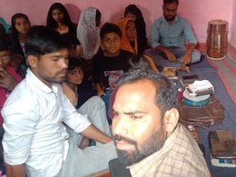 Teacher Suspend: धर्मांतरण कराने के आरोप में सरकारी शिक्षक निलंबित, सरपंच-सचिव को भी देना होगा जवाब  Teacher Suspend: धर्मांतरण कराने के आरोप में सरकारी शिक्षक निलंबित, सरपंच-सचिव को भी देना होगा जवाब