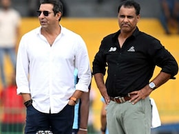 Waqar Younis' Fiery Reply After Mohammad Hafeez Attacks '90s Pakistan Stars'