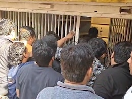 Video: Mad Rush At Noida Liquor Stores Amid Deals To Finish Stock Video: Mad Rush At Noida Liquor Stores Amid Deals To Finish Stock