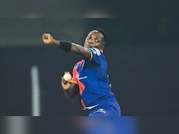 IML: फिडेल एडवर्ड्स ने IPL 2025 से पहले इस खिलाड़ी को बताया दुनिया का 'सर्वश्रेष्ठ' तेज गेंदबाज