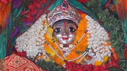 शीतला अष्टमी या बसौड़ा कब है? जानें पूजा का शुभ मुहूर्त, विधि और बासी भोजन का भोग लगाने का महत्व