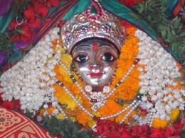 Sheetala Ashtami 2025: इन 5 चीजों के भोग से करें मां शीतला को प्रसन्न, बच्चों और परिवार पर हमेशा बनी रहेगी मां की कृपा Sheetala Ashtami 2025: इन 5 चीजों के भोग से करें मां शीतला को प्रसन्न, बच्चों और परिवार पर हमेशा बनी रहेगी मां की कृपा