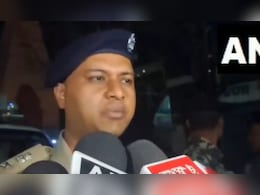 बिहार : जहानाबाद में मटका फोड़ने के दौरान विवाद, ईंट लगने से पुलिसकर्मी घायल बिहार : जहानाबाद में मटका फोड़ने के दौरान विवाद, ईंट लगने से पुलिसकर्मी घायल