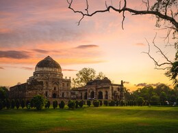 6 Best Parks In Delhi To Soak Up The Spring Season