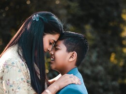 क्या आप भी करते हैं अपने बच्चे की जरूरत से ज्यादा तारीफ, जानते हैं इसका रिजल्ट?