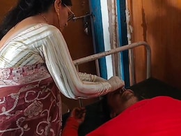 डूंगरपुर में खेली गई 'पत्थरमार होली', 42 लोग घायल; जमीन पर खून गिराने की अनूठी परंपरा    डूंगरपुर में खेली गई 'पत्थरमार होली', 42 लोग घायल; जमीन पर खून गिराने की अनूठी परंपरा