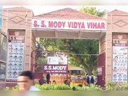 Rajasthan: एएसआई सहित 6 पुलिसकर्मियों पर गिरी गाज, 3 मिनट लेट पहुंचने वाले अभ्यर्थी को एंट्री देने पर कार्रवाई Rajasthan: एएसआई सहित 6 पुलिसकर्मियों पर गिरी गाज, 3 मिनट लेट पहुंचने वाले अभ्यर्थी को एंट्री देने पर कार्रवाई