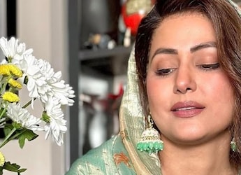 Dates, Rose Milk And More: A Peep Into Hina Khan's Delicious Ramadan Feast Dates, Rose Milk And More: A Peep Into Hina Khan's Delicious Ramadan Feast