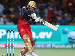 RCB Deny Mumbai Indians Direct Entry Into WPL 2025 Final With 11-Run Win