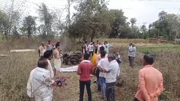 Mauganj Murder: हत्या या हादसा? सनी द्विवेदी के अंतिम संस्कार में गांव में पसरा मातम, DGP कैलाश मकवाना करेंगे मामले की जांच