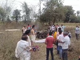 Mauganj Murder: हत्या या हादसा? सनी द्विवेदी के अंतिम संस्कार में गांव में पसरा मातम, DGP कैलाश मकवाना करेंगे मामले की जांच