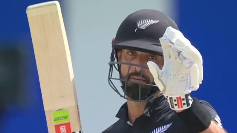 ICC ODI Ranking: रोहित शर्मा की बादशाहत खत्म, डेरिल मिशेल ने रचा इतिहास, ऐसा कारनामा करने वाले न्यूजीलैंड के दूसरे बल्लेबाज