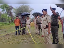 बिहार में STF और बदमाशों के बीच मुठभेड़, तनिष्क शोरूम लूट कांड का आरोपी ढेर,  5 जवान भी घायल बिहार में STF और बदमाशों के बीच मुठभेड़, तनिष्क शोरूम लूट कांड का आरोपी ढेर,  5 जवान भी घायल
