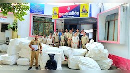 बड़ी चालाकी से चुराए 13 लाख के अंडर गारमेंट्स, पुलिस ने 50 CCTV की फुटेज खंगाल पकड़ा चोर